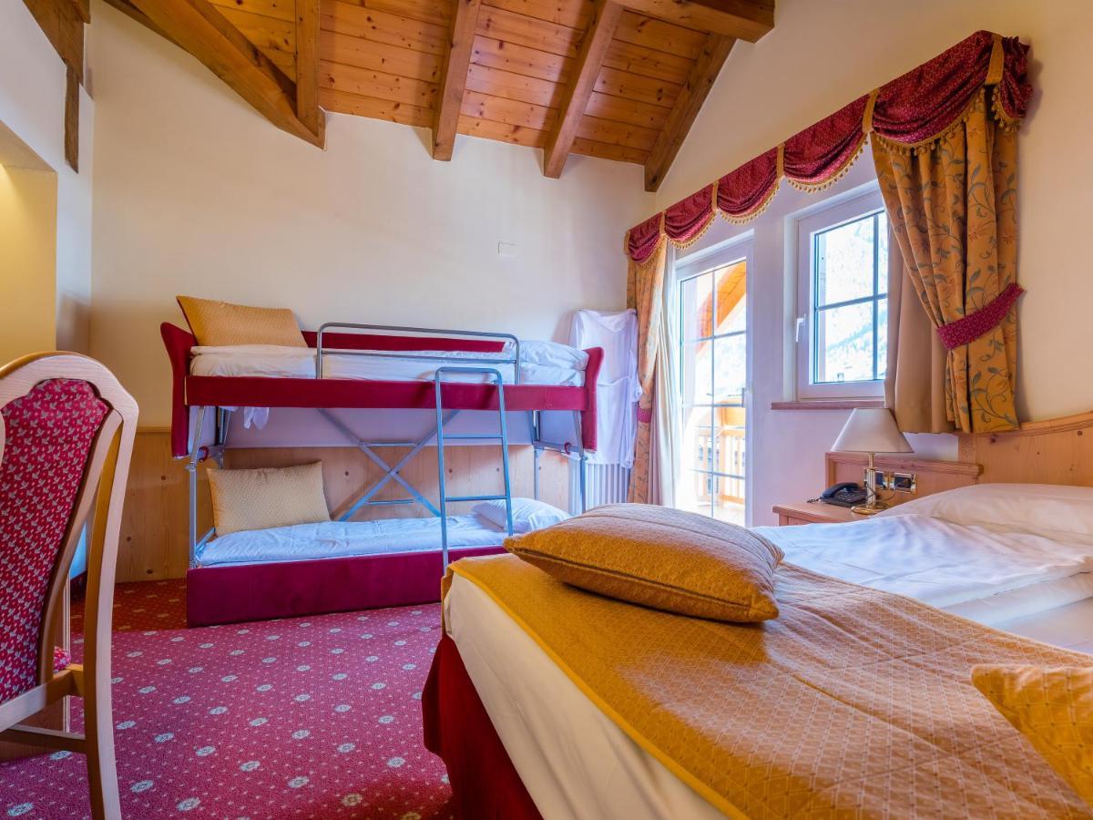 Albergo Dimaro Wellness Hotel Bagian luar foto
