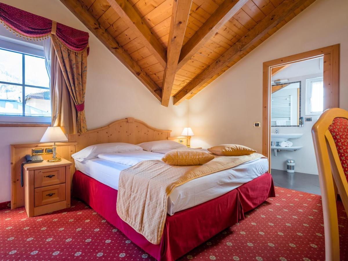 Albergo Dimaro Wellness Hotel Bagian luar foto
