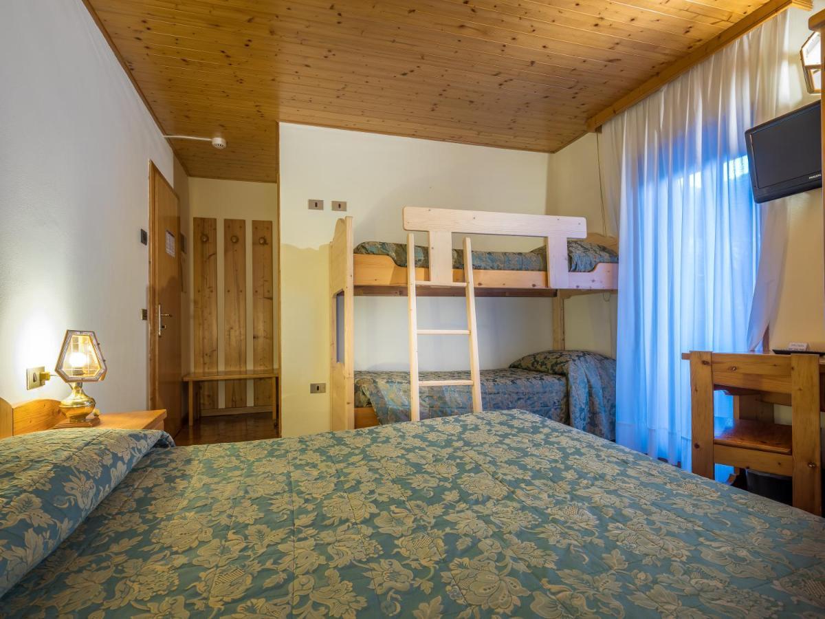 Albergo Dimaro Wellness Hotel Bagian luar foto