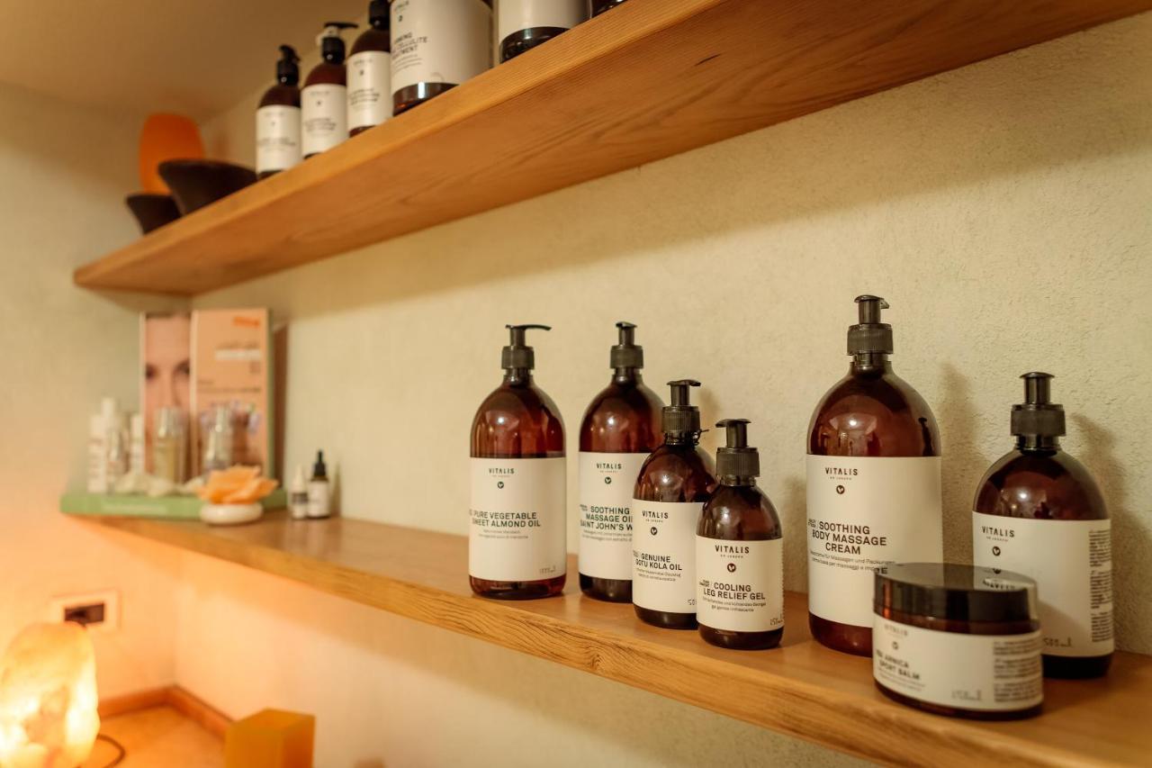 Albergo Dimaro Wellness Hotel Bagian luar foto